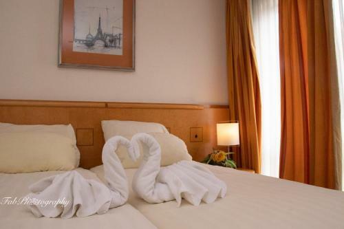 Hotel 2000