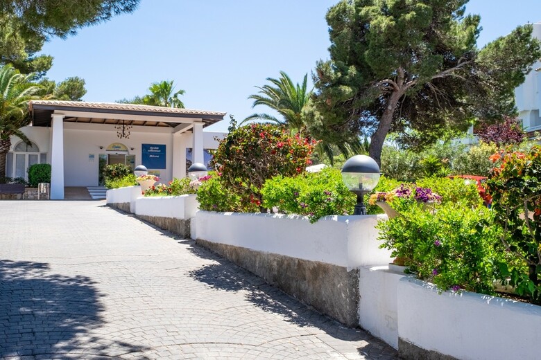 Hotel Club Calimera Es Talaial