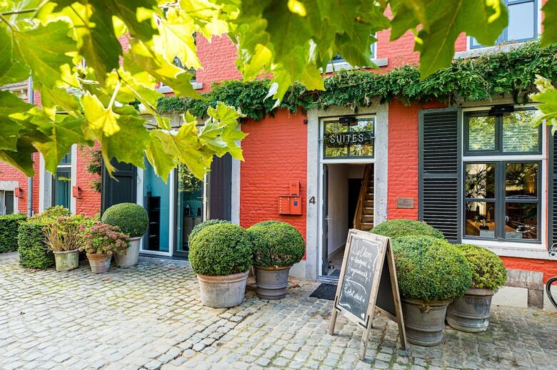 Hotel Hoogenweerth Suites