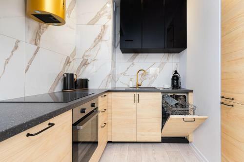Ostoya Pucka Apartament By Renters