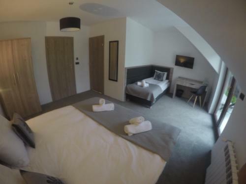 Hostal Silver Residence