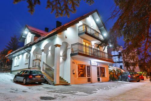 Hostal Noclegi U Nawary