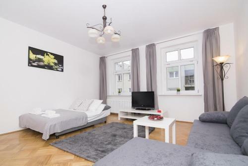 Apartment & Rooms At Glogowska Street