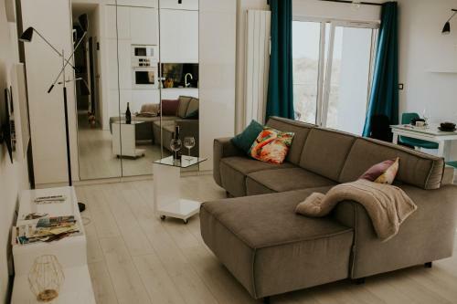 Ng New Gardens Apartment