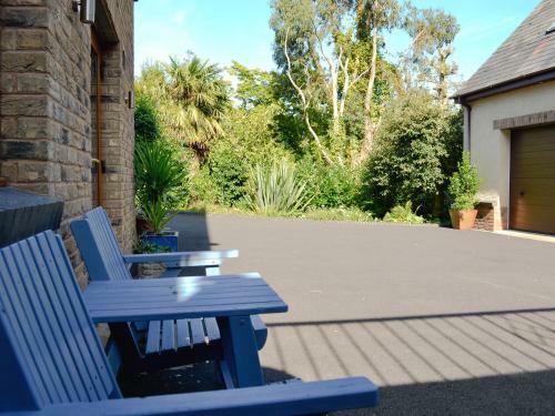Middlecombe Holiday Apartments