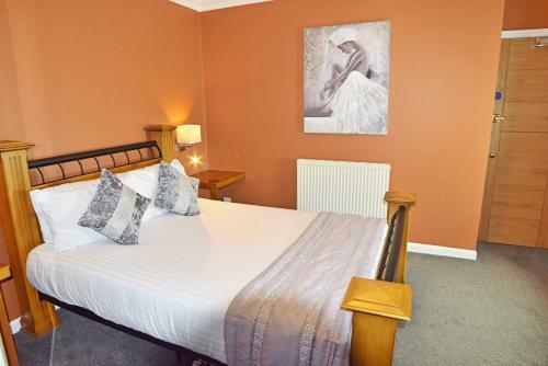 Dovedale Hotel And Restaurant