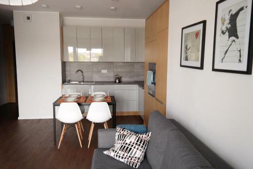 Apartament Nadwarcia?ski