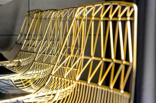 El Apartments - Lupus