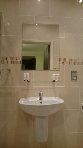 Hostal Gateway Express