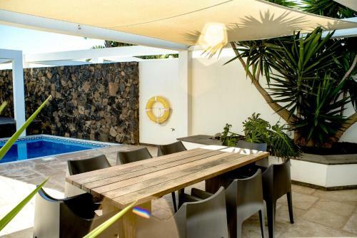 Villa Casa Paloma With Heated Pool In El Roque