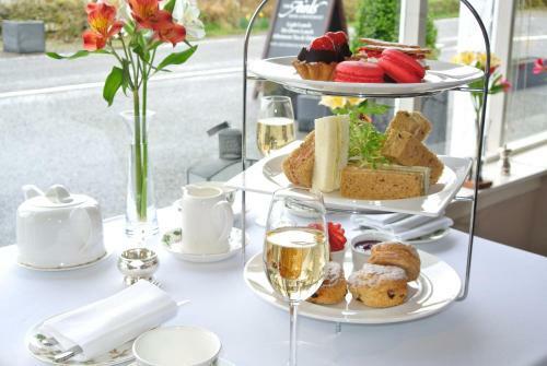 The Airds Hotel And Restaurant