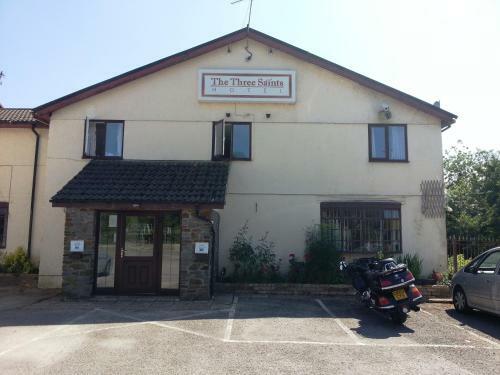 Three Saints Hotel