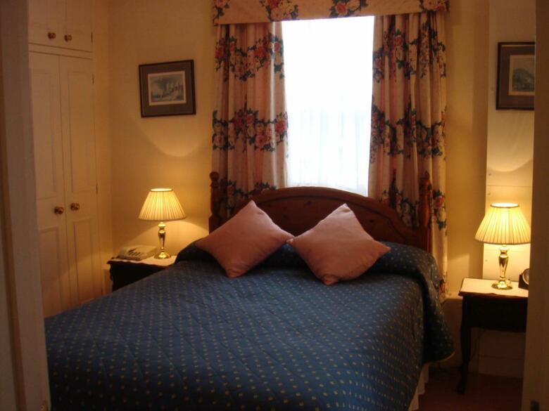 Hotel Gibtel Lodge & Cafe