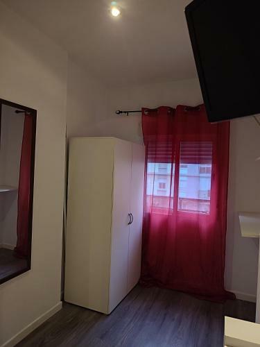 Avenue Rooms