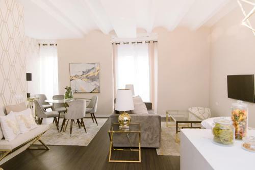 Md Julio Antonio Apartment Center