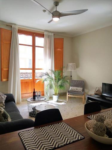 Apartamento C�ntrico Torres De Quart.