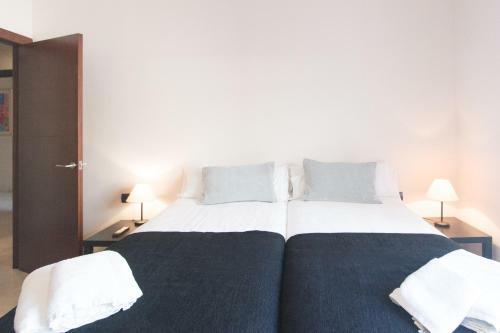 Hostal Bet Apartments - Canovas Rooms