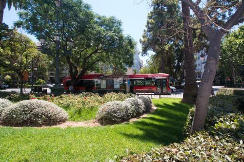 Hostal Bet Apartments - Canovas Rooms