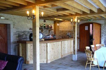 Hostal Kingston Country Courtyard