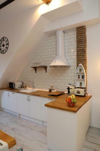 Vintage Loft Apartment Beach, Private Terrace Wifi
