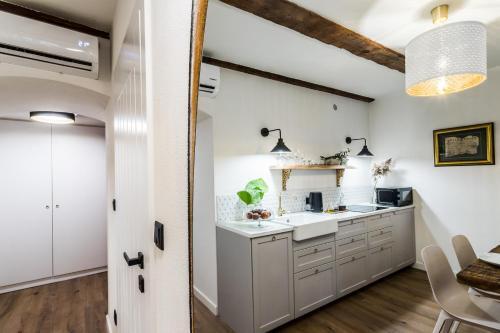 Uroczy Apartament ?azienna 5/4