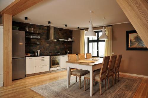 Apartamenty ?eglarska 25