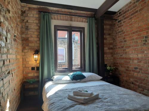 Ceglana Komnata - Old Town Apartment