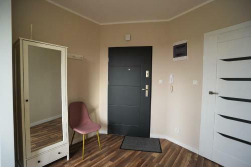 Apartament Ul. ?rednia 15 W?growiec
