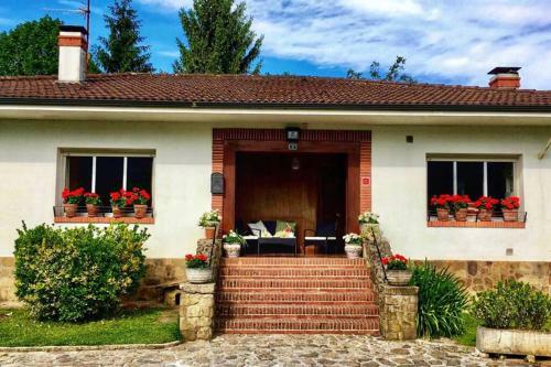 Casa Amalia - En El Coraz�n Verde De Cantabria!!