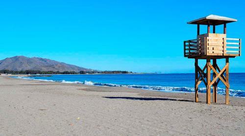 1 de 17 Casa Con Jard�n Privado A 200m de La Playa.