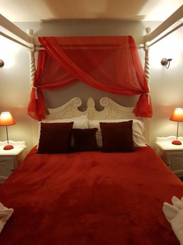 Dolbrodmaeth Riverside Hotel