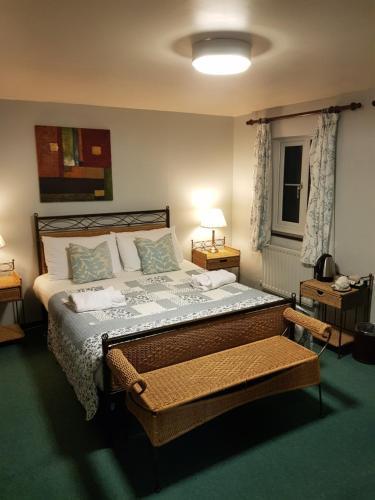 Dolbrodmaeth Riverside Hotel