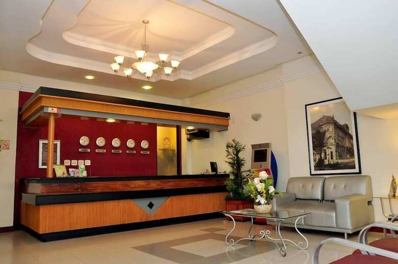Machados Plaza Hotel