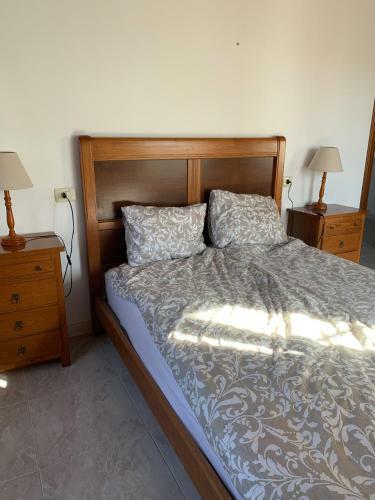 Beachfront Surf & Holiday House, Up To 12 Persons