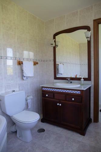 Beachfront Surf & Holiday House, Up To 12 Persons