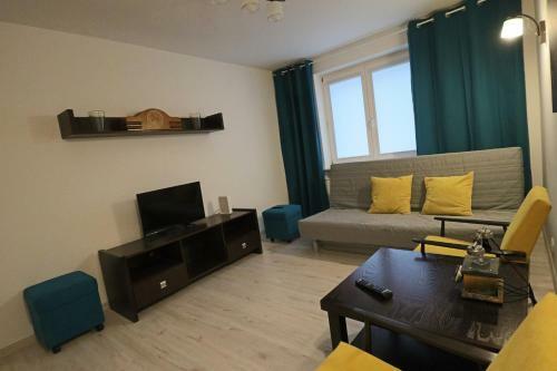 Apartment Mona Warsaw Przy Stacji Metra