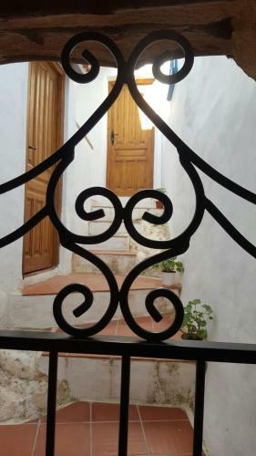 Hostal Vivienda Turistica La Arracada