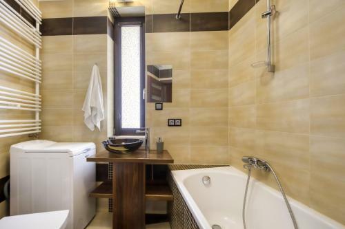 Labo Apartment Towarowa Kercelak