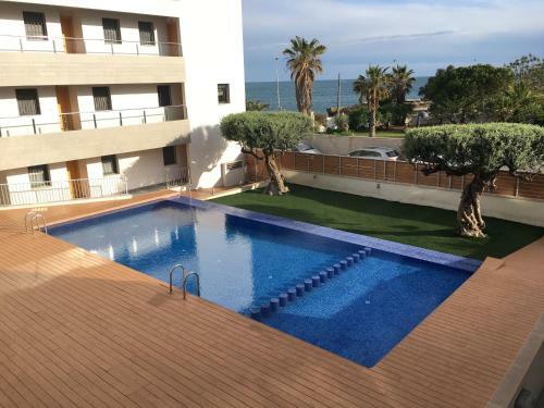 Apartamento Avinguda De Pau B�jar