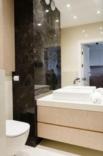 Luxury Apartments Metro Slodowiec
