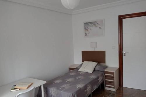 Apartamento Piso C�ntrico 5 Hab (204 M�) A 300 Mts Mar