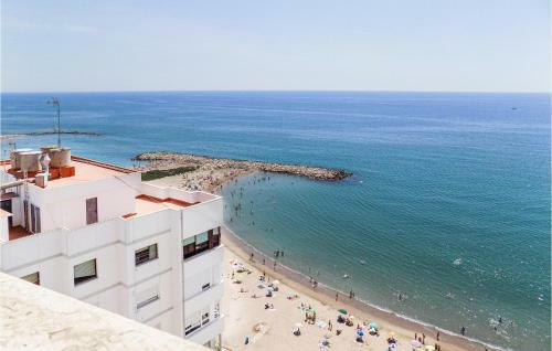 Beautiful Apartment In Vinar�s With 3 Bedrooms