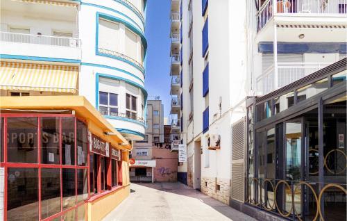 Beautiful Apartment In Vinar�s With 3 Bedrooms