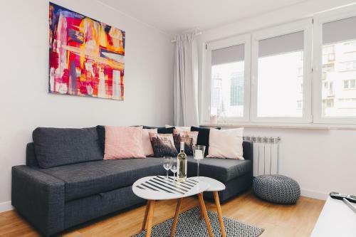 Oomph Warsaw Downtown Apartments