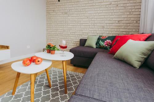 Oomph Warsaw Downtown Apartments