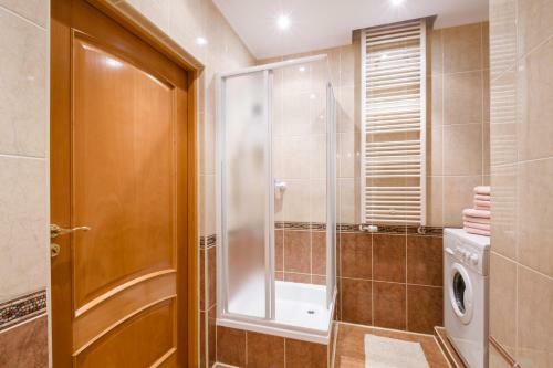 Gama Great Location&spacious120m Apartment: 2-10 People