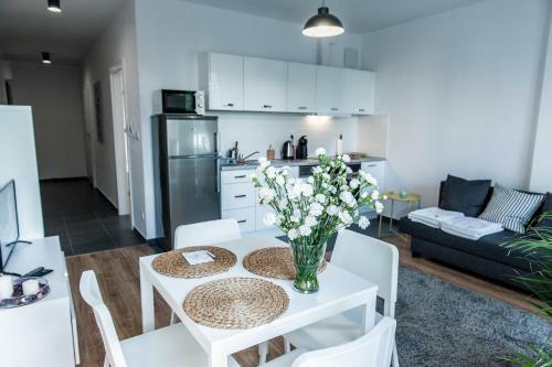 Golden Apartments - Pereca