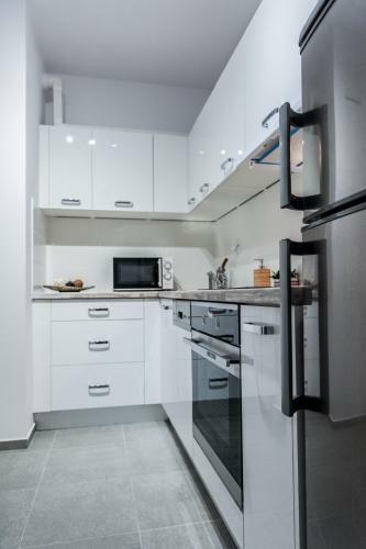 Golden Apartments - Pereca
