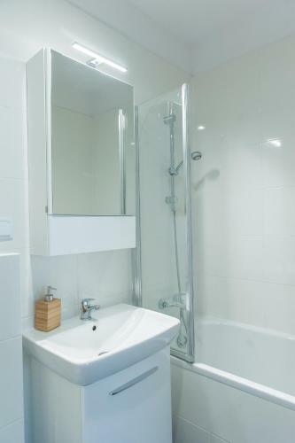 Golden Apartments - Pereca