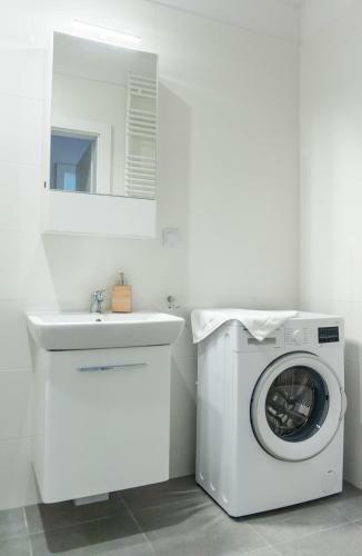 Golden Apartments - Pereca